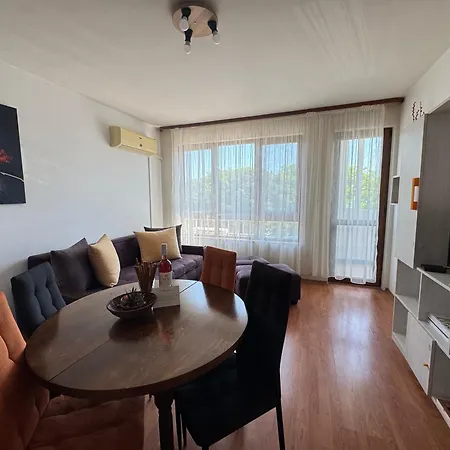 изгрев с 2 отделни спални * Burgas City